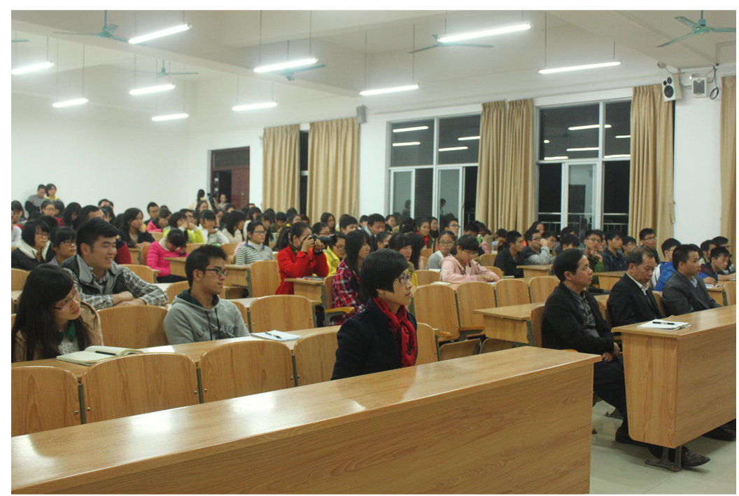 宜州市洛东乡王炳卜乡长来龙江管理论坛作报告-河池学院-经济与管理